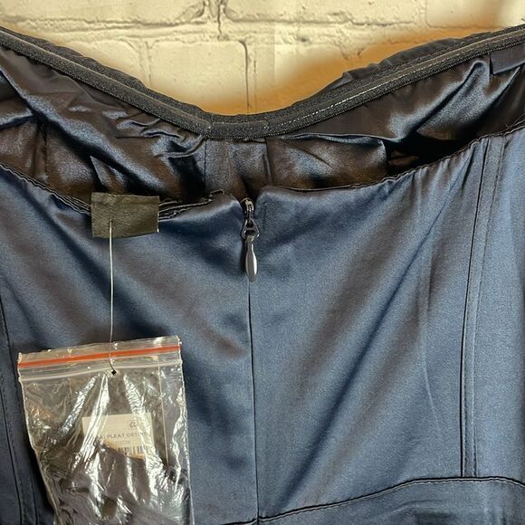 City Chic Plus Size Dress, Pleat Desire Dress Size Small Size 16 - Picture 13 of 15